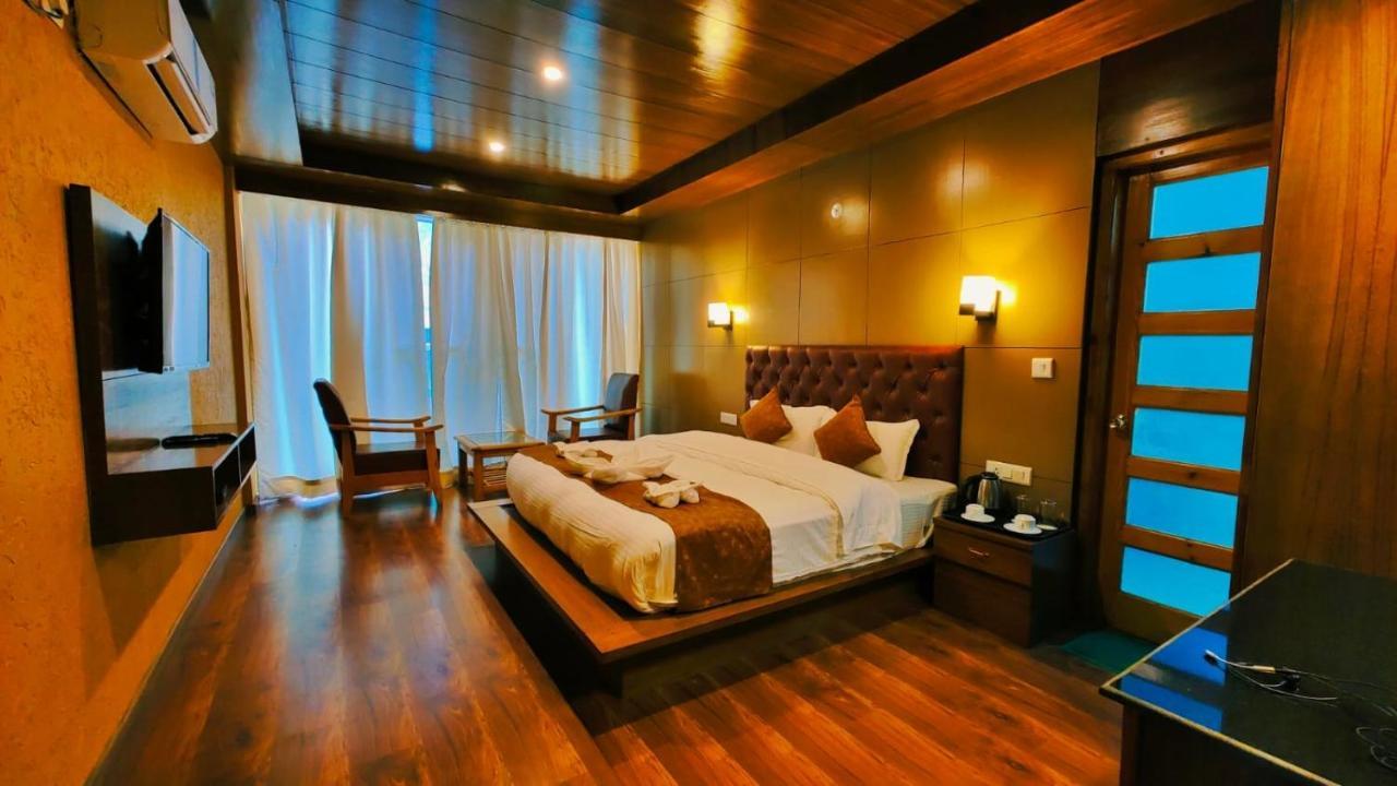Winterline Resort Near Mall Road Manali - Centrally Heated & Air Cooled Exterior photo